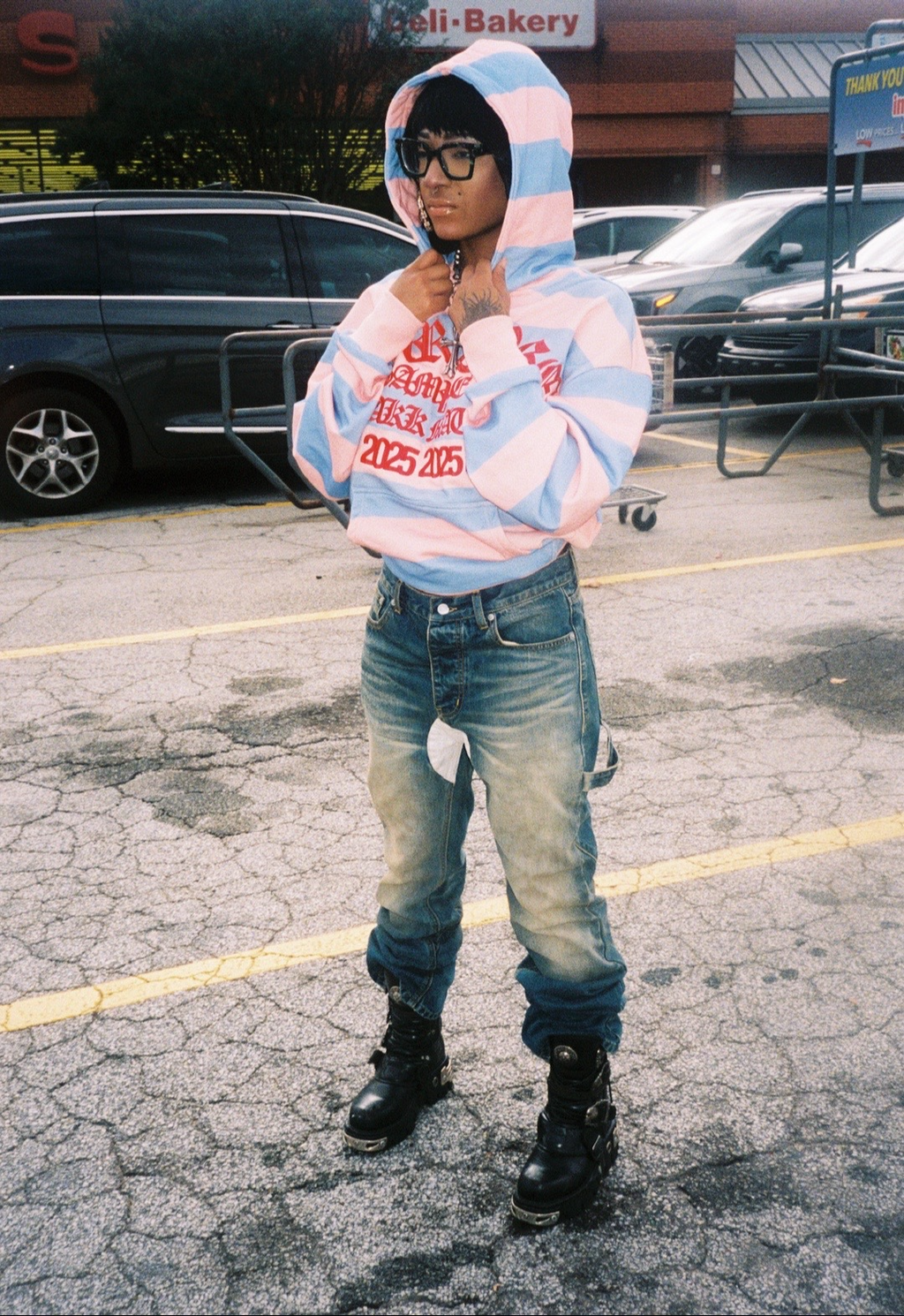 L2- WAR ANGEL PULLOVER HOODIE